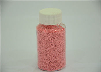 La polvere detergente rossa differente del solfato di sodio di dimensione macchietta i multi colori