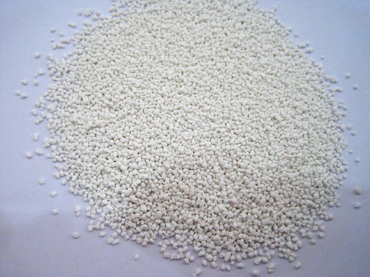 i granelli bianchi del solfato di sodio delle macchioline hanno usato il materiale da otturazione detergente della polvere