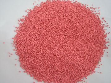 Il colore detergente della polvere macchietta le macchioline rosse del solfato di sodio per attirare i consumatori